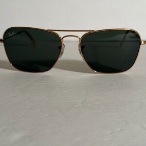 Ray-Ban Classic Gold Frame Sunglasses